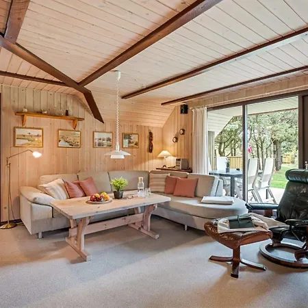 Jaerind - 1-1km From The Sea By Interhome